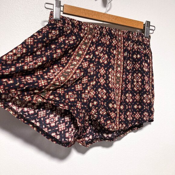 2 FOR $15 Brandy Melville Shorts - Picture 6 of 9